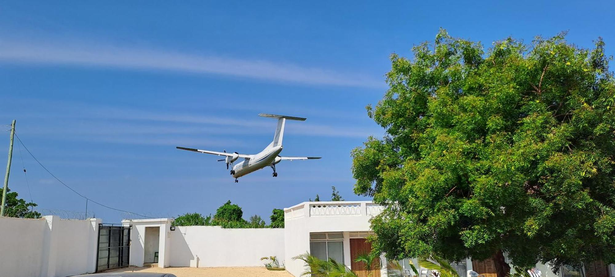 Cave Diani Holiday Apartments เดียนีบีช ภายนอก รูปภาพ