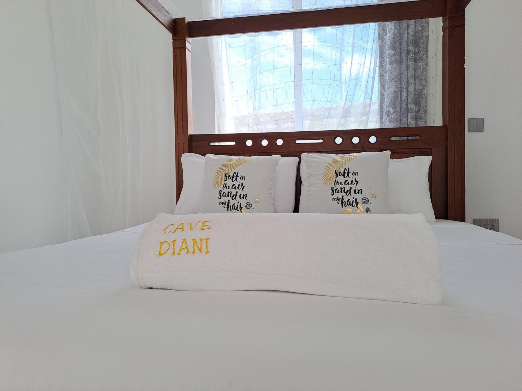 Cave Diani Holiday Apartments เดียนีบีช ภายนอก รูปภาพ
