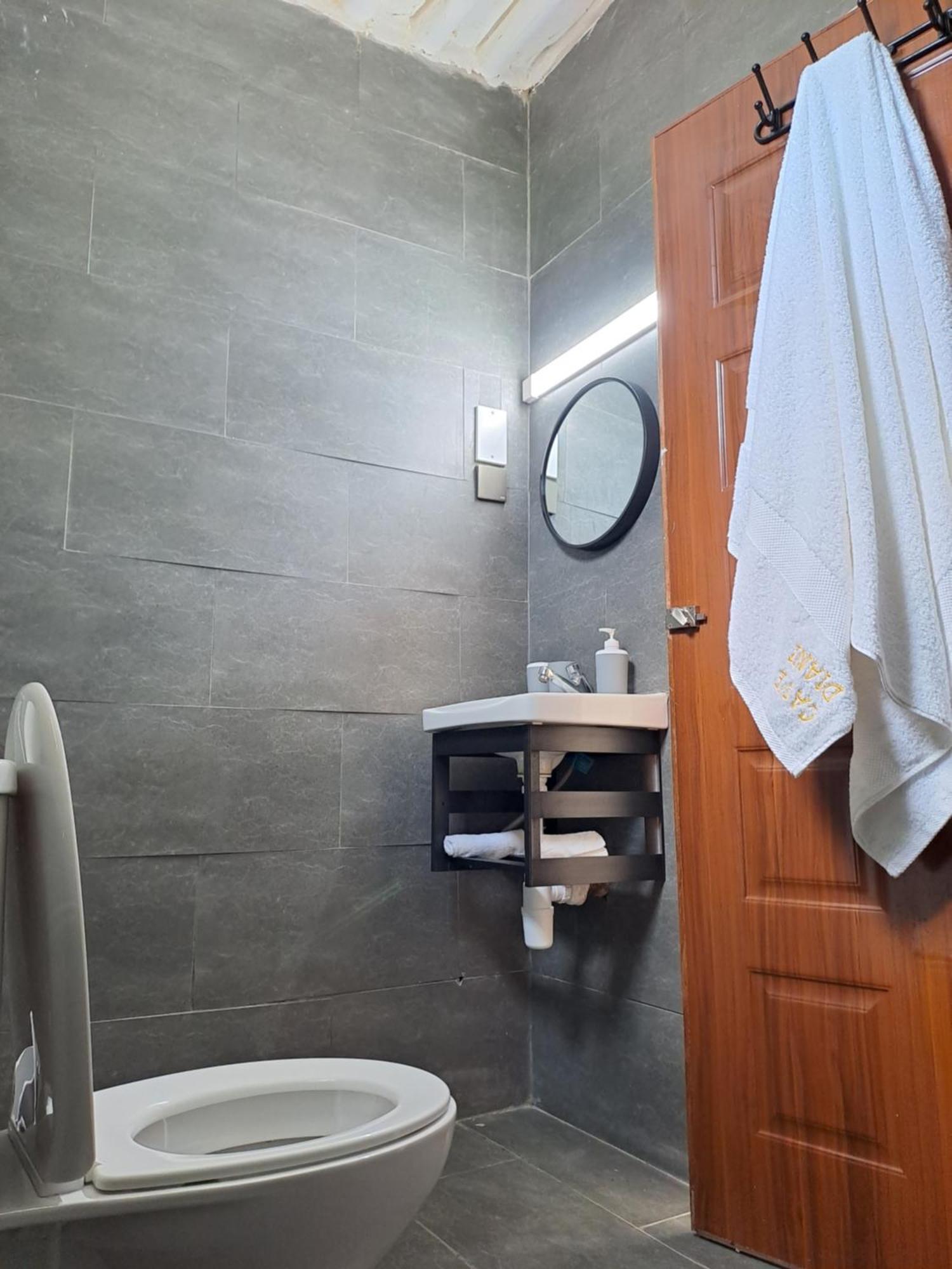Cave Diani Holiday Apartments เดียนีบีช ภายนอก รูปภาพ